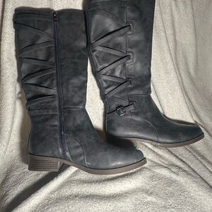 Journee Womens Carly Stacked Heel Riding Boots size 9